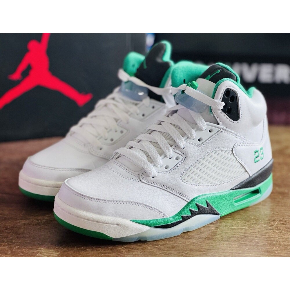 Women’s Size 7.5 Air Jordan 5 Retro Lucky Green White Black DD9336-103 NIB